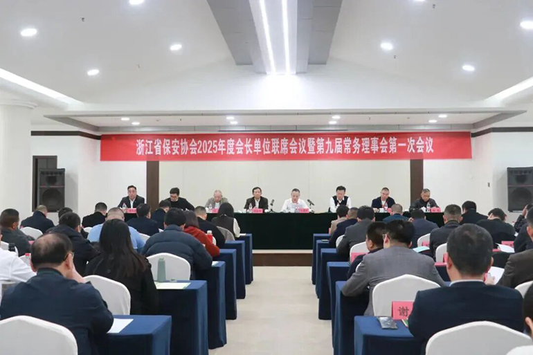 1 6e013c3b237.jpg 1 6e013c3b237.jpg